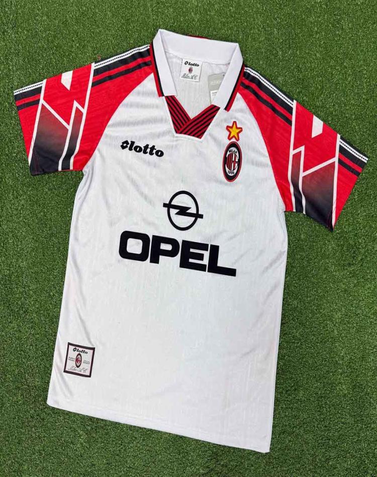 کیت دوم میلان 1998 ورژن پلیری