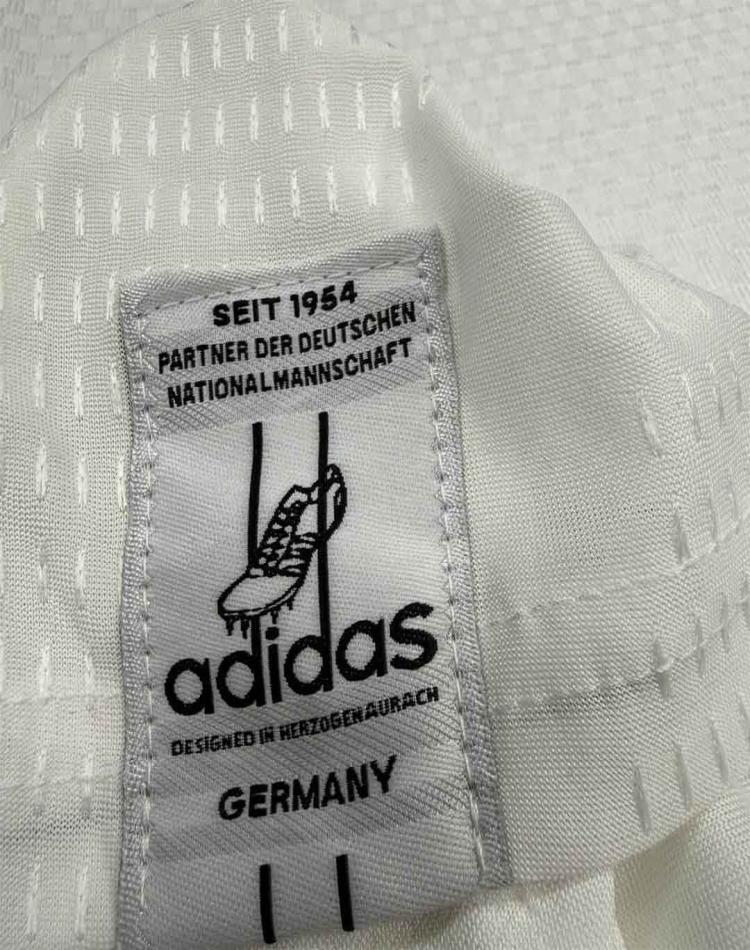 کیت-اول-آلمان-2026-ورژن-پلیری