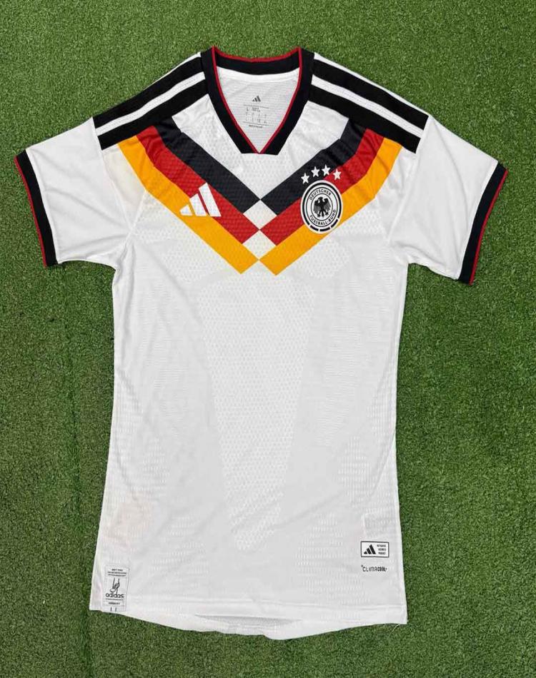 کیت اول آلمان 2026 ورژن پلیری