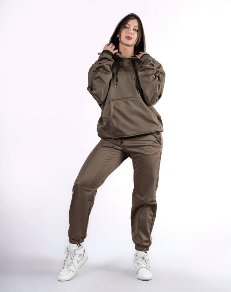 ست-هودی-و-شلوار-ضد-آب