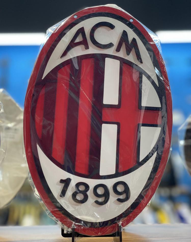 242-لوگو-باشگاهی-میلان